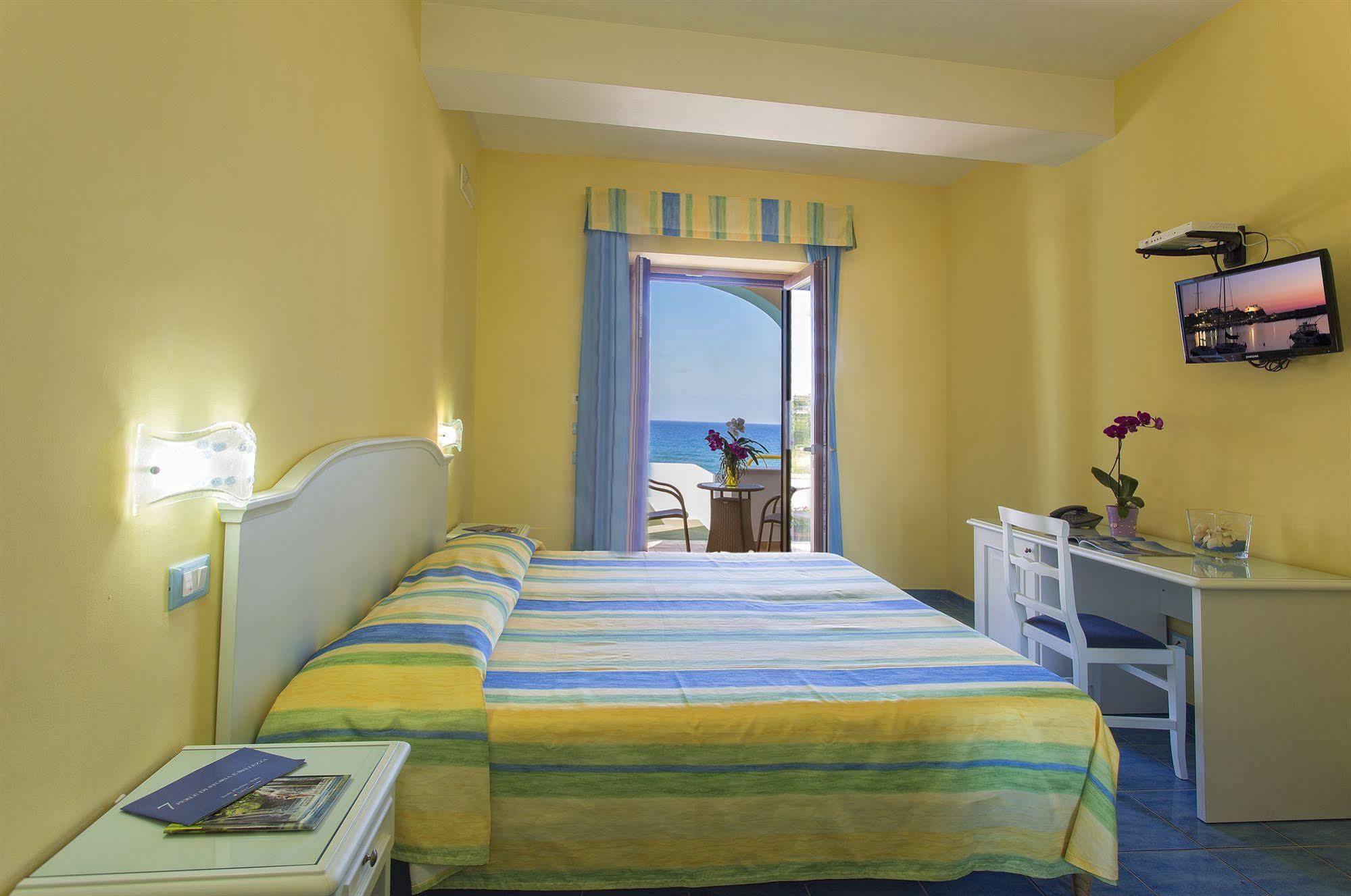 卡瓦戴利索拉酒店 Forio di Ischia 外观 照片